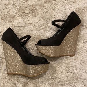 Steve Madden Peep Toe Glitter Wedges Size 6.5